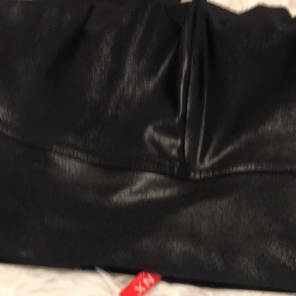 SPANX Faix Leather Legging - Picture 4 of 6